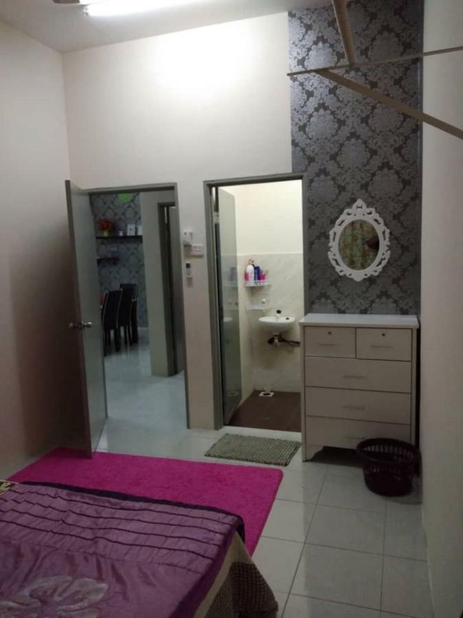 Zah'Ra Homestay Kuala Lipis Exterior photo