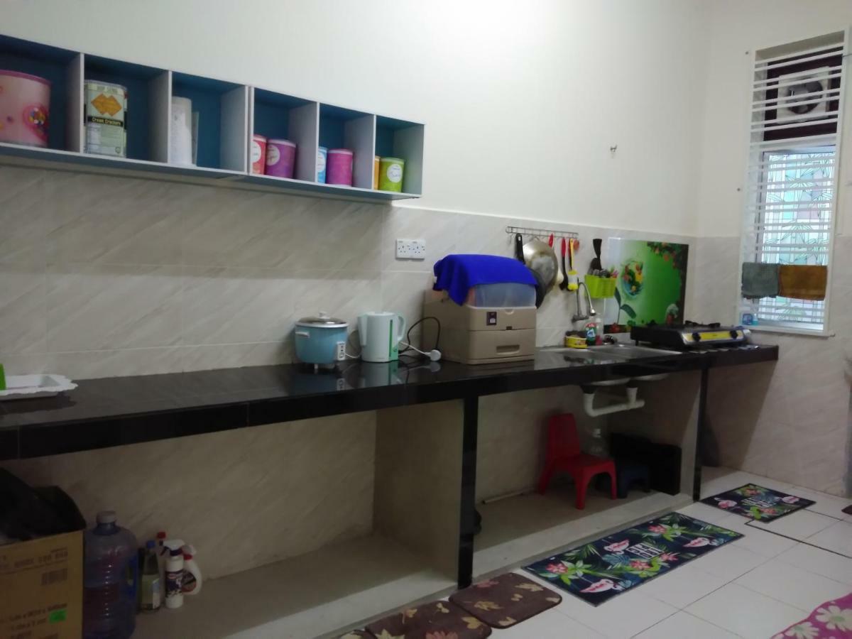 Zah'Ra Homestay Kuala Lipis Exterior photo